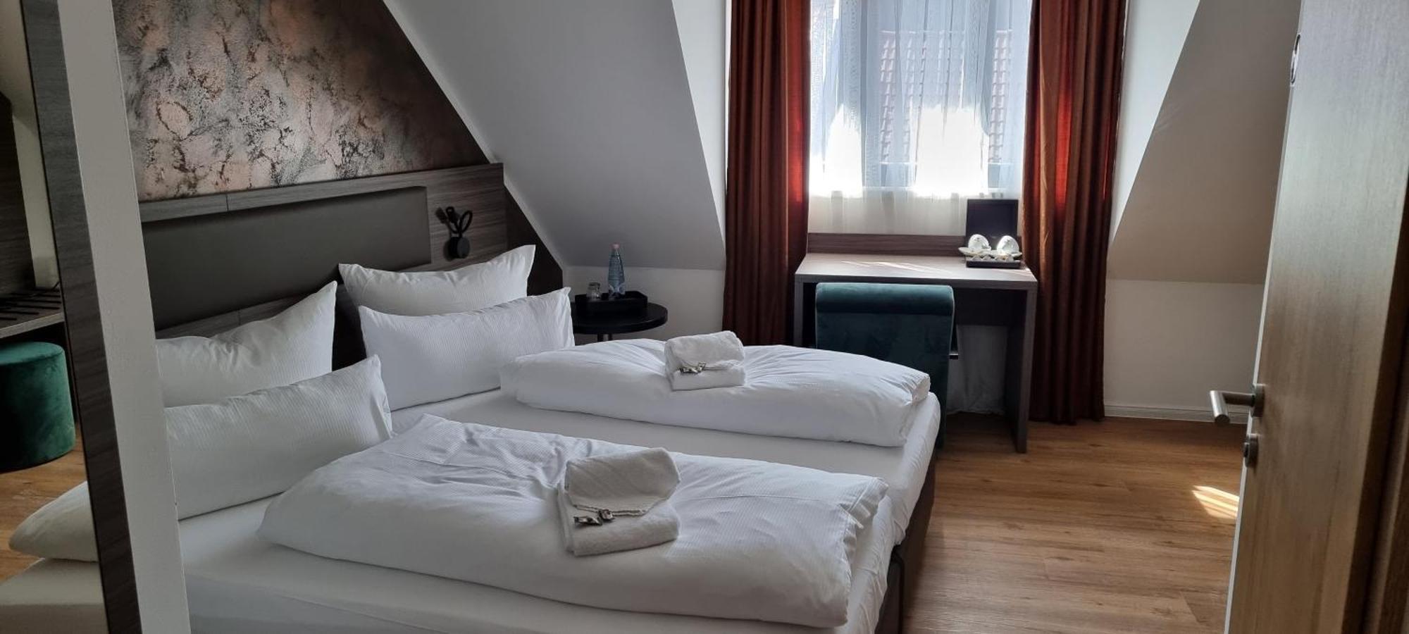 Central Hotel & Lounge Adult Only 고슬라르 외부 사진